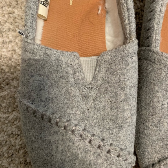 TOMS - GREY FLEECE-LINED CLASSICS - Picture 2 of 5